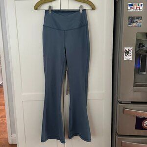 YogaLici Womens Yoga Pants, Leggings, Size: Medium, Steel Blue